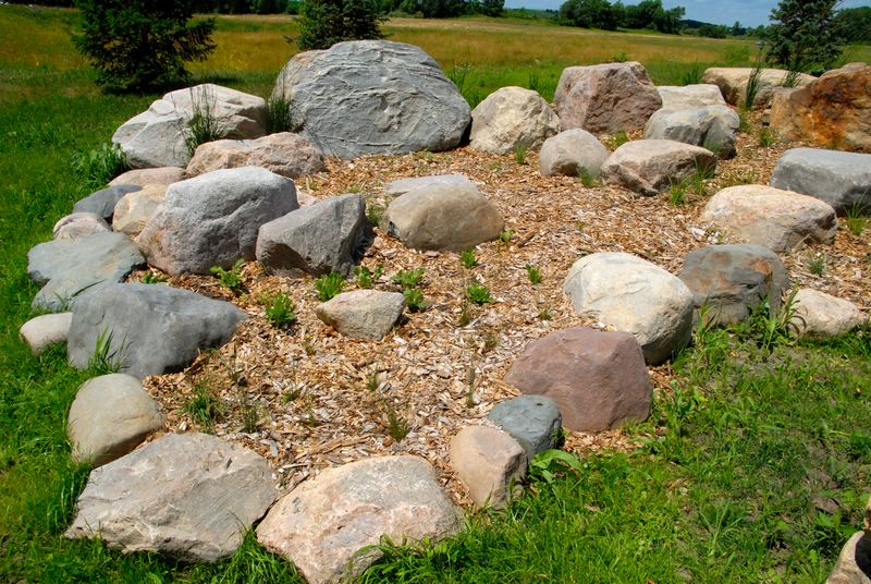 granite_boulder_south.jpg