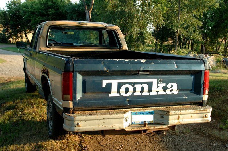 pickup_tonka_truck.jpg